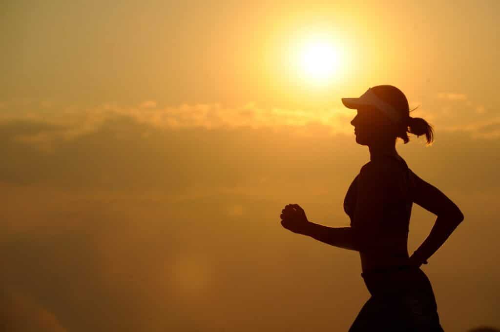 tenersi attivi durante la giornata iniziare a fare attività fisica